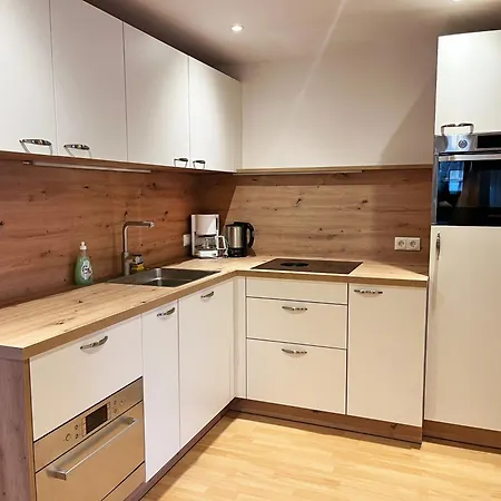 Mittersteghof, * Filzmoos