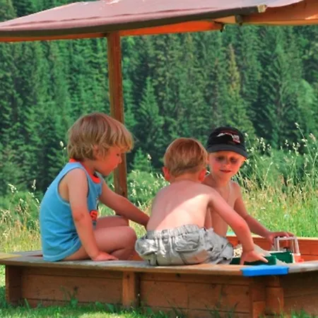مزرعة للإقامة Mittersteghof, *